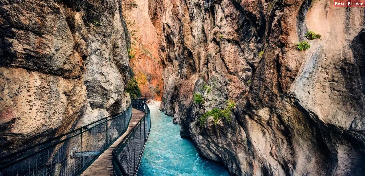 Fethiye - Ölüdeniz - Saklıkent - Kayaköy - Dalyan - Şirince Turu