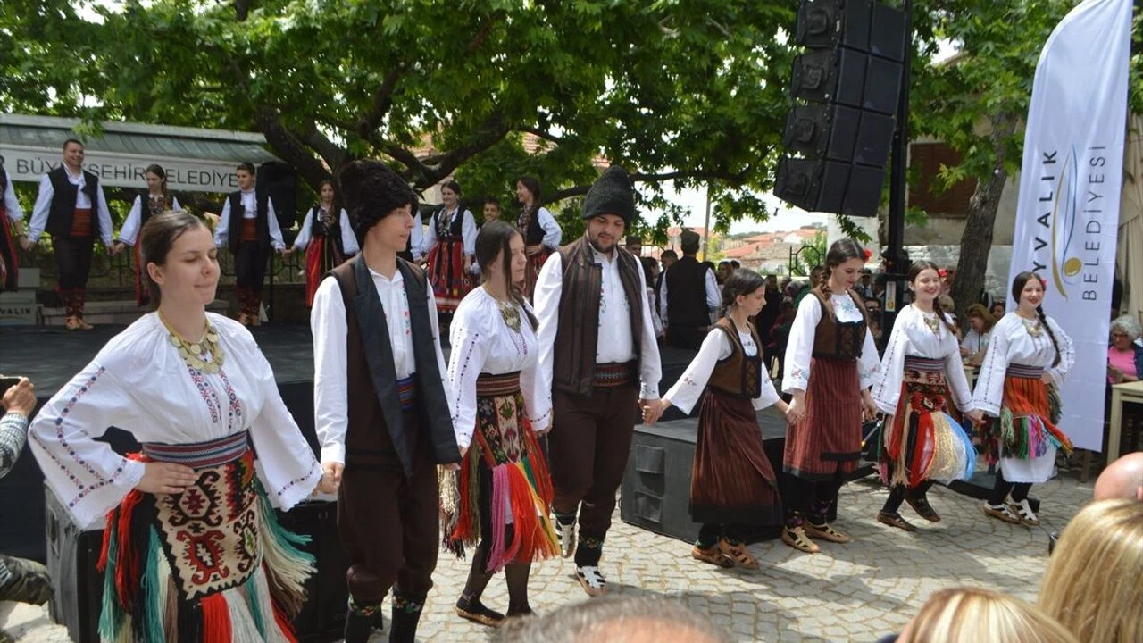 AYVALIK TEFERİÇ ŞENLİKLERİ & KAZDAĞLARI TURU